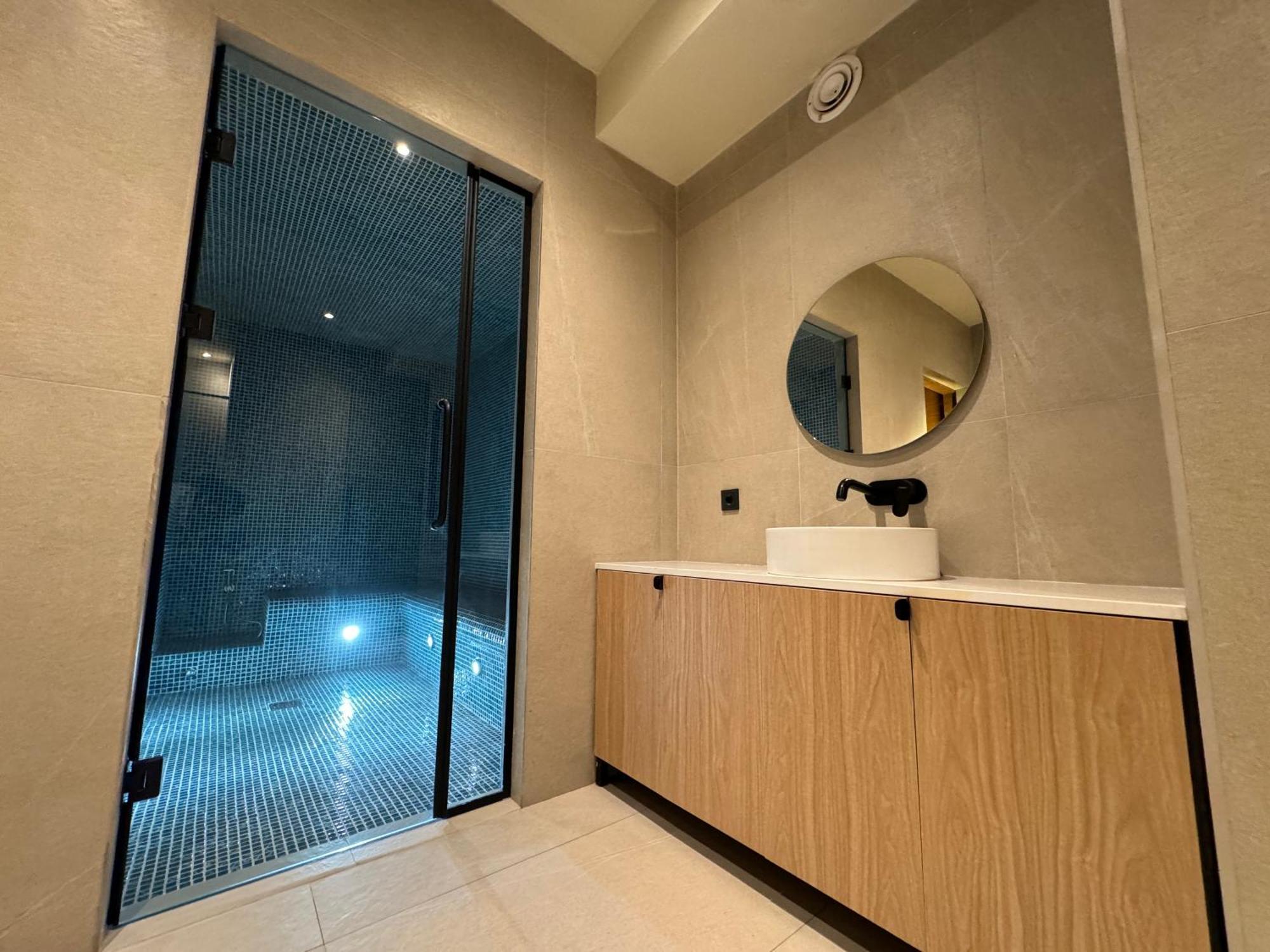 Tbilisi Edition - Design Hotel & Private Spa 外观 照片